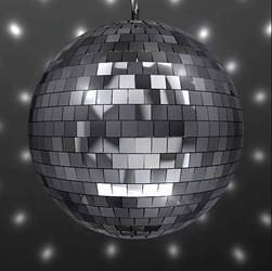 Disco ball set with a mirror look. 